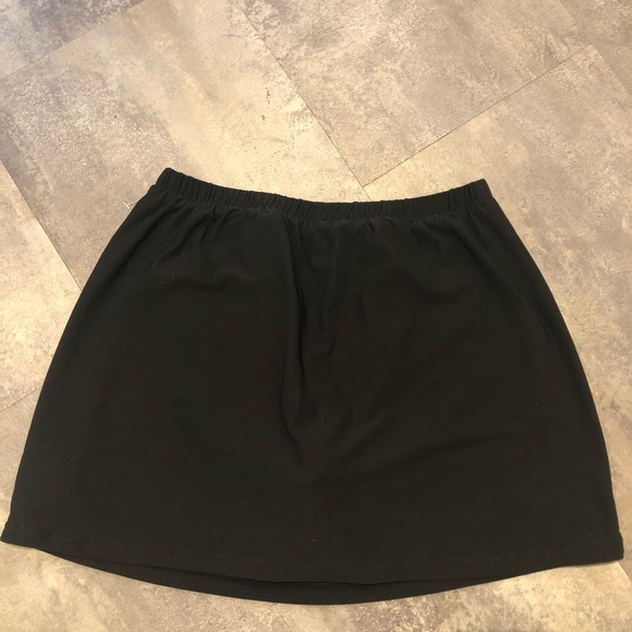 Nike Dri Fit Skort - Picture 4 of 5